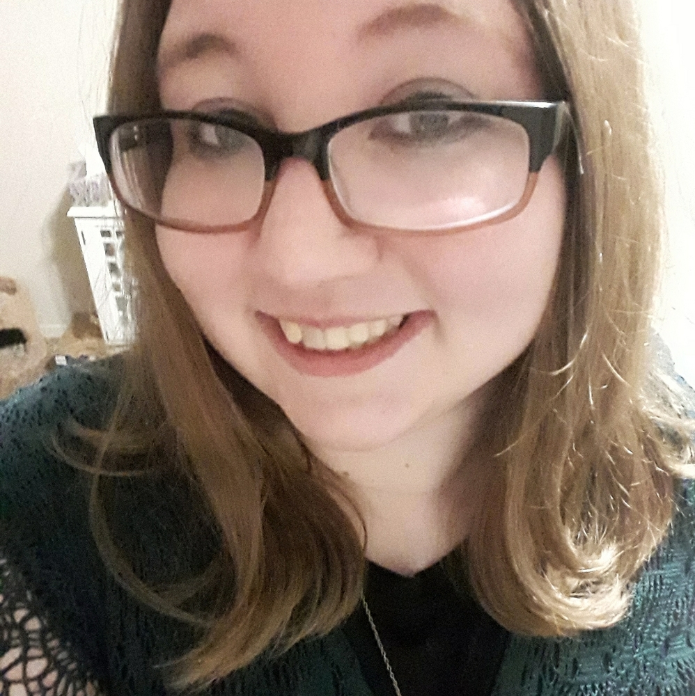 Meet your Posher, Hillary!